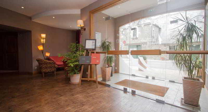 Logis L'Ermitage Hotel & Restaurant Saulges Esterno foto